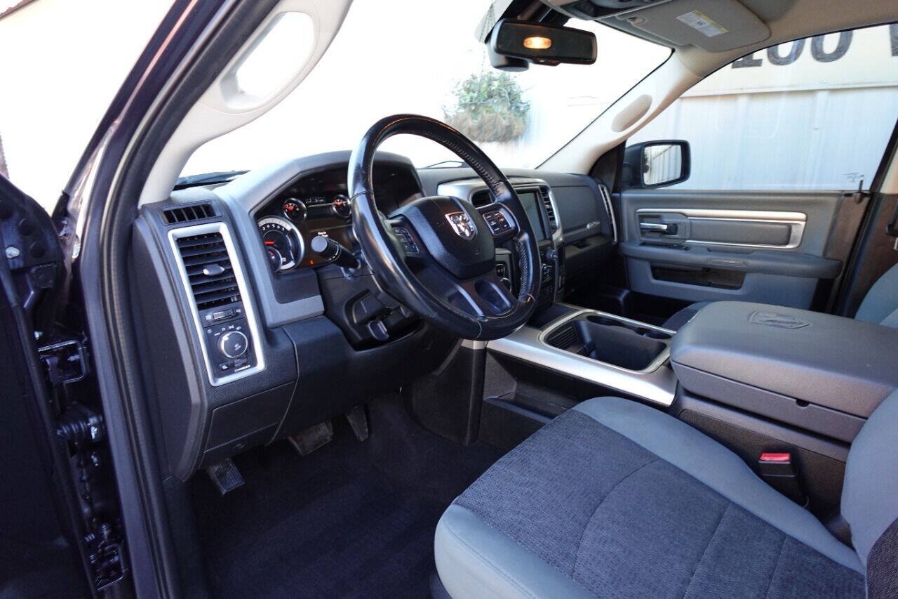 Used 2018 RAM 1500 Lone Star RWD image 16