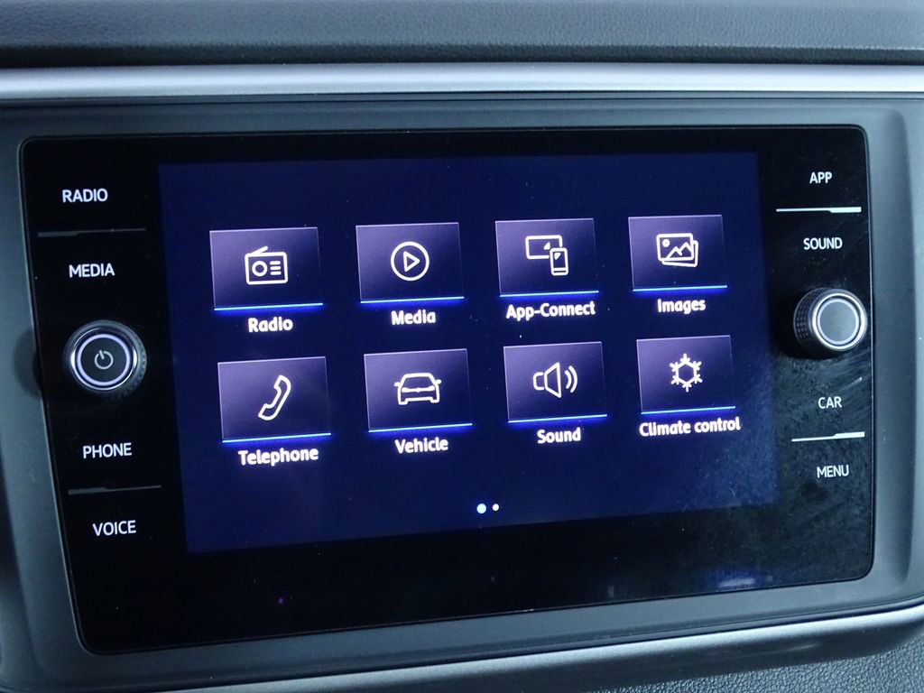 Used 2020 Volkswagen Atlas Cross Sport SE w/ Towing Package image 29