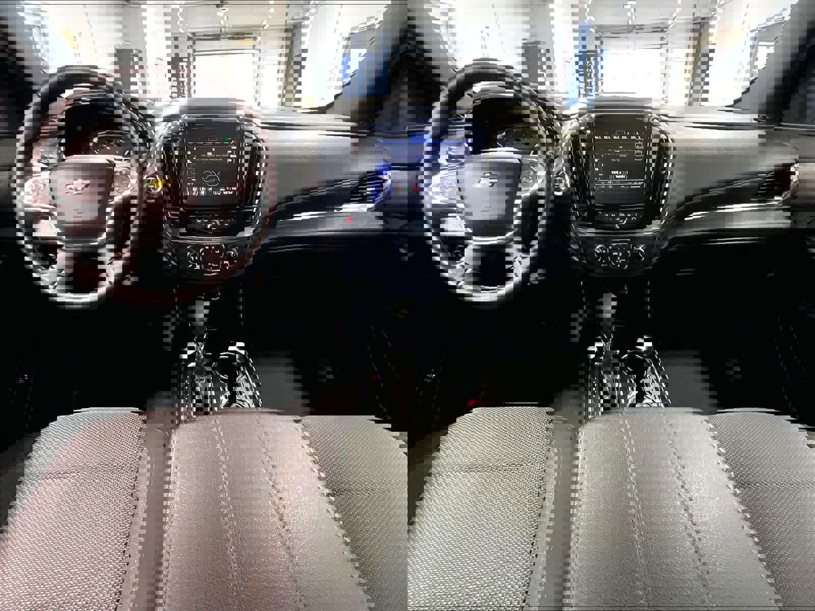 Used 2023 Chevrolet Traverse LT w/ LPO, Floor Liner Package AWD/4WD image 21