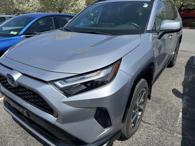 Used 2023 Toyota RAV4 SE w/ Weather & Moonroof Package AWD/4WD image 3