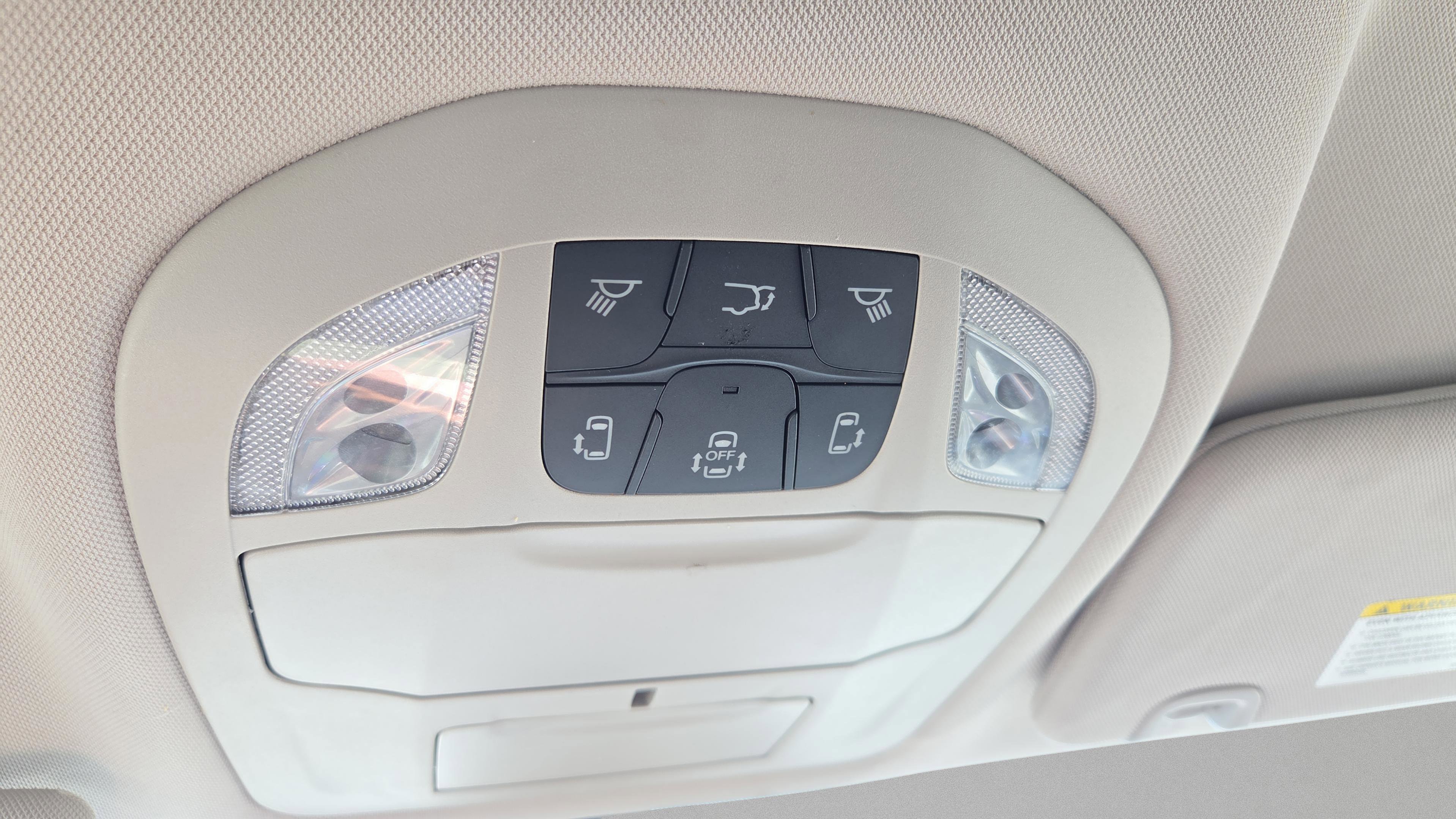 Used 2024 Chrysler Pacifica Touring-L FWD image 31