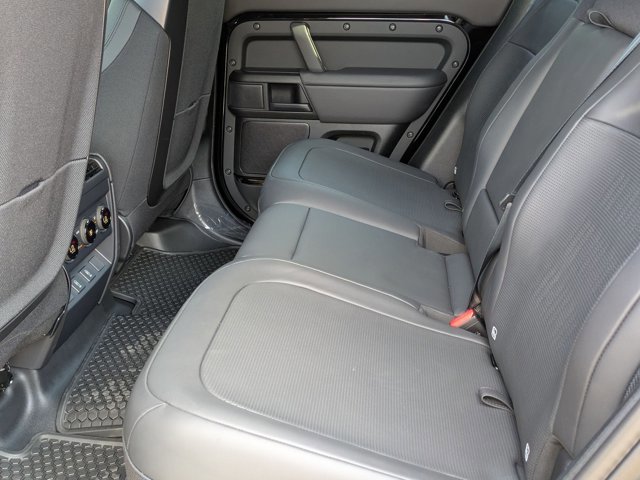 New 2026 Land Rover Defender 110 OCTA image 17