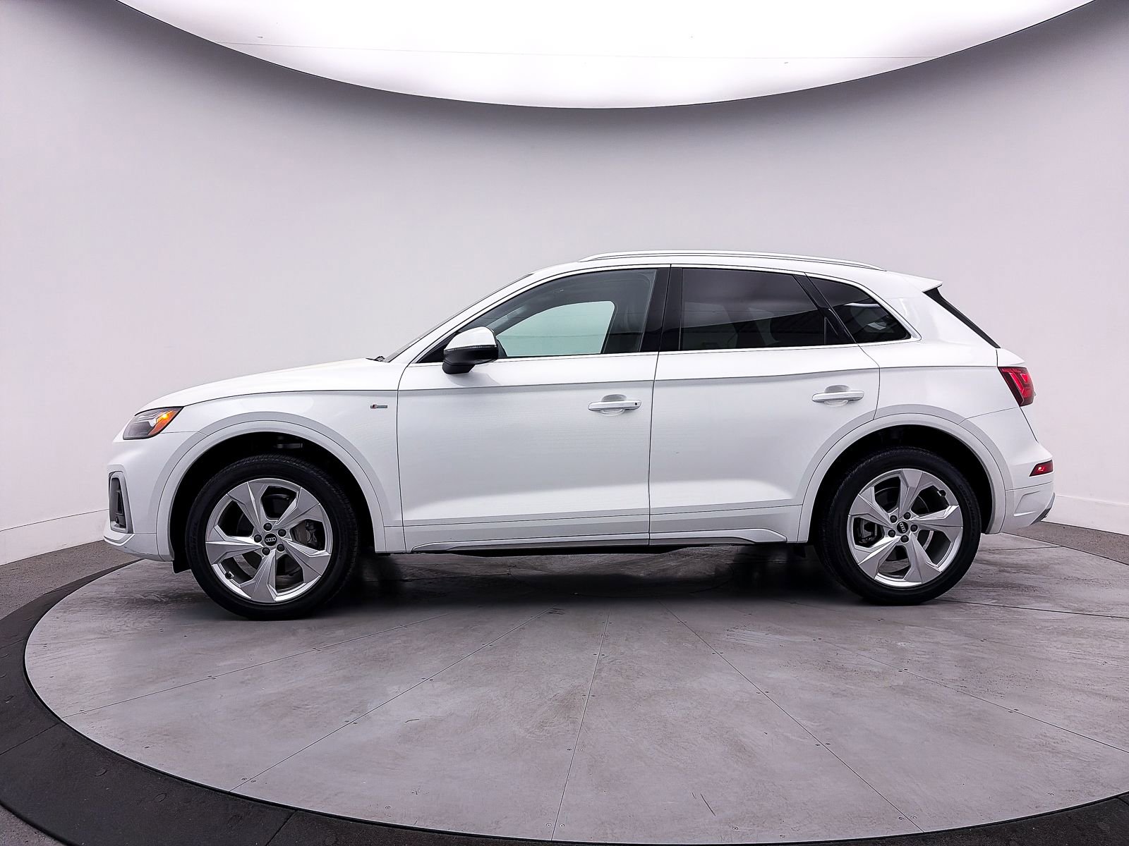 Used 2023 Audi Q5 2.0T Premium Plus AWD/4WD image 42
