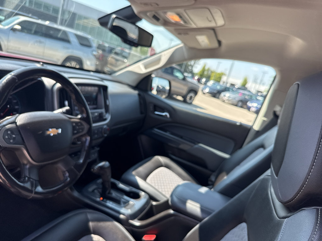 Used 2018 Chevrolet Colorado Z71 AWD/4WD image 26