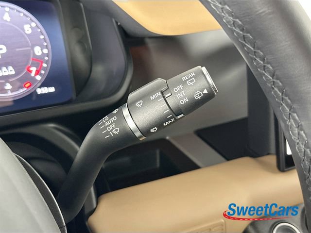 Used 2025 Land Rover Defender 110 V8 image 21