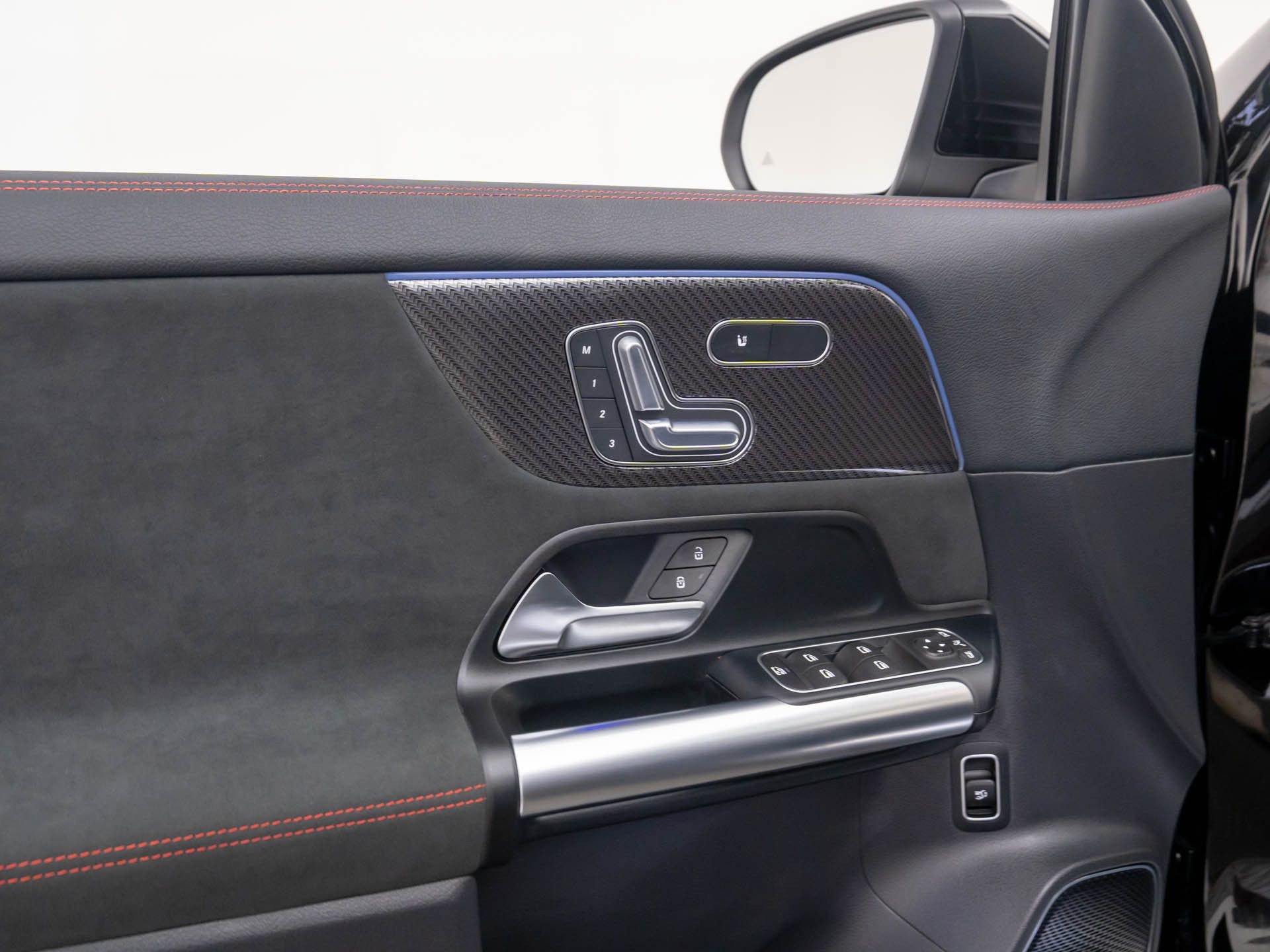 New 2026 Mercedes-Benz GLA 35 AMG 4MATIC image 15