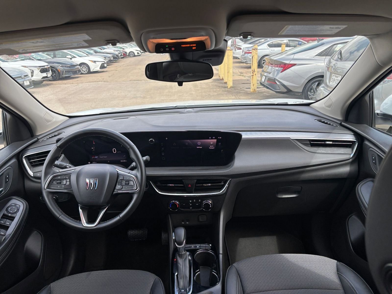 Used 2025 Buick Encore GX Preferred FWD image 32