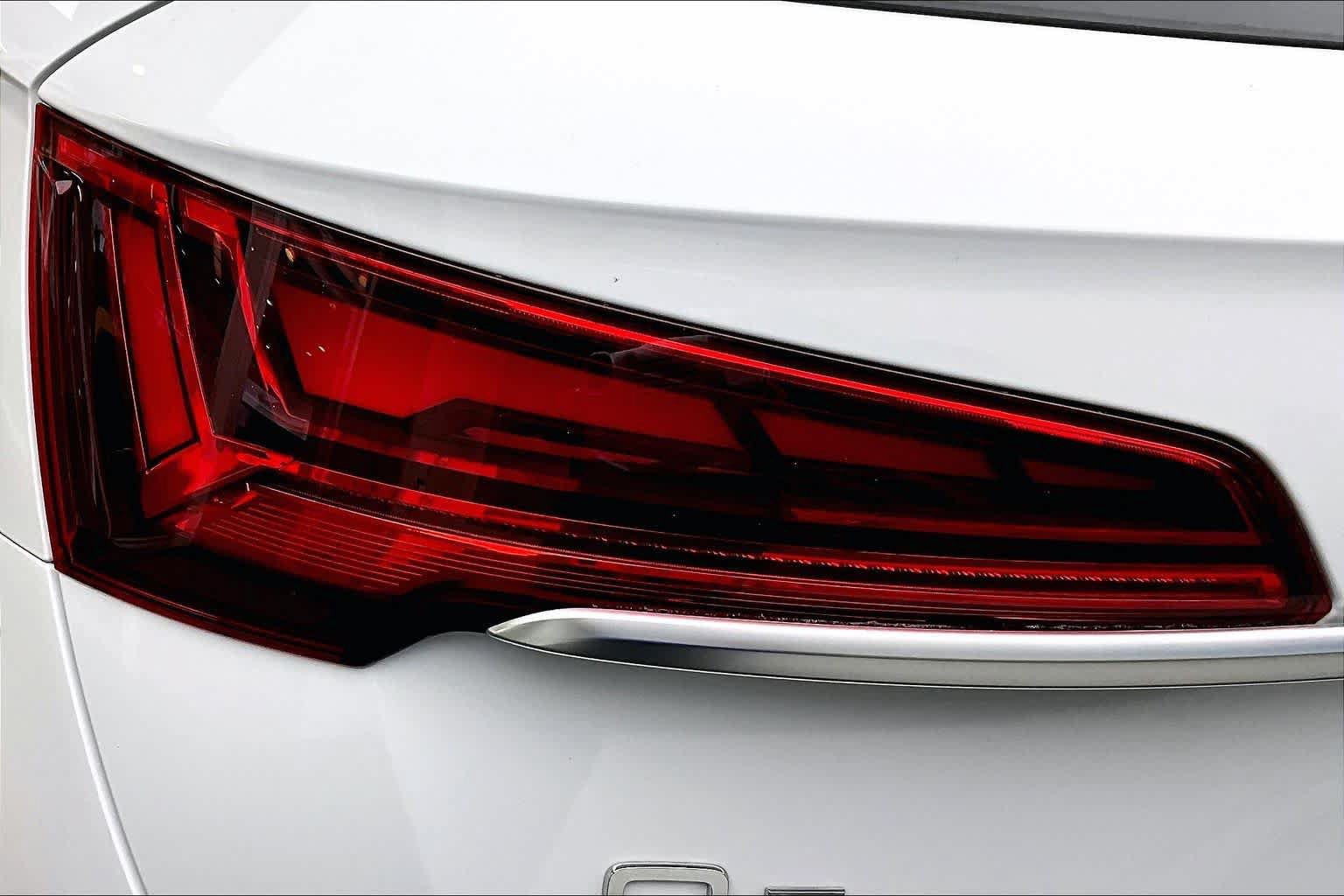 Certified 2023 Audi Q5 2.0T Premium w/ Convenience Package AWD/4WD image 28