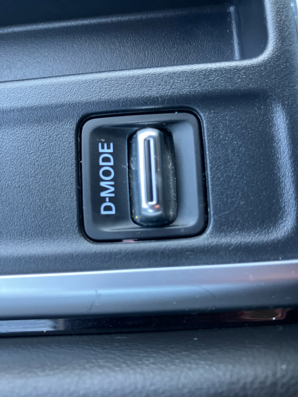 Used 2024 Nissan Pathfinder SV w/ SV Premium Package FWD image 32