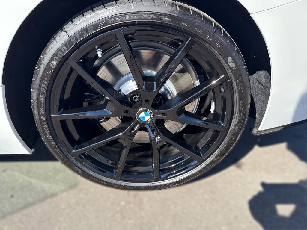 New 2026 BMW 840i Coupe w/ M Sport Professional Package RWD image 13