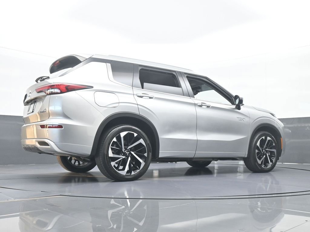 Used 2023 Mitsubishi Outlander SEL image 75