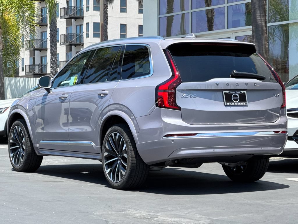New 2026 Volvo XC90 T8 Ultra w/ Lounge Package AWD/4WD image 3
