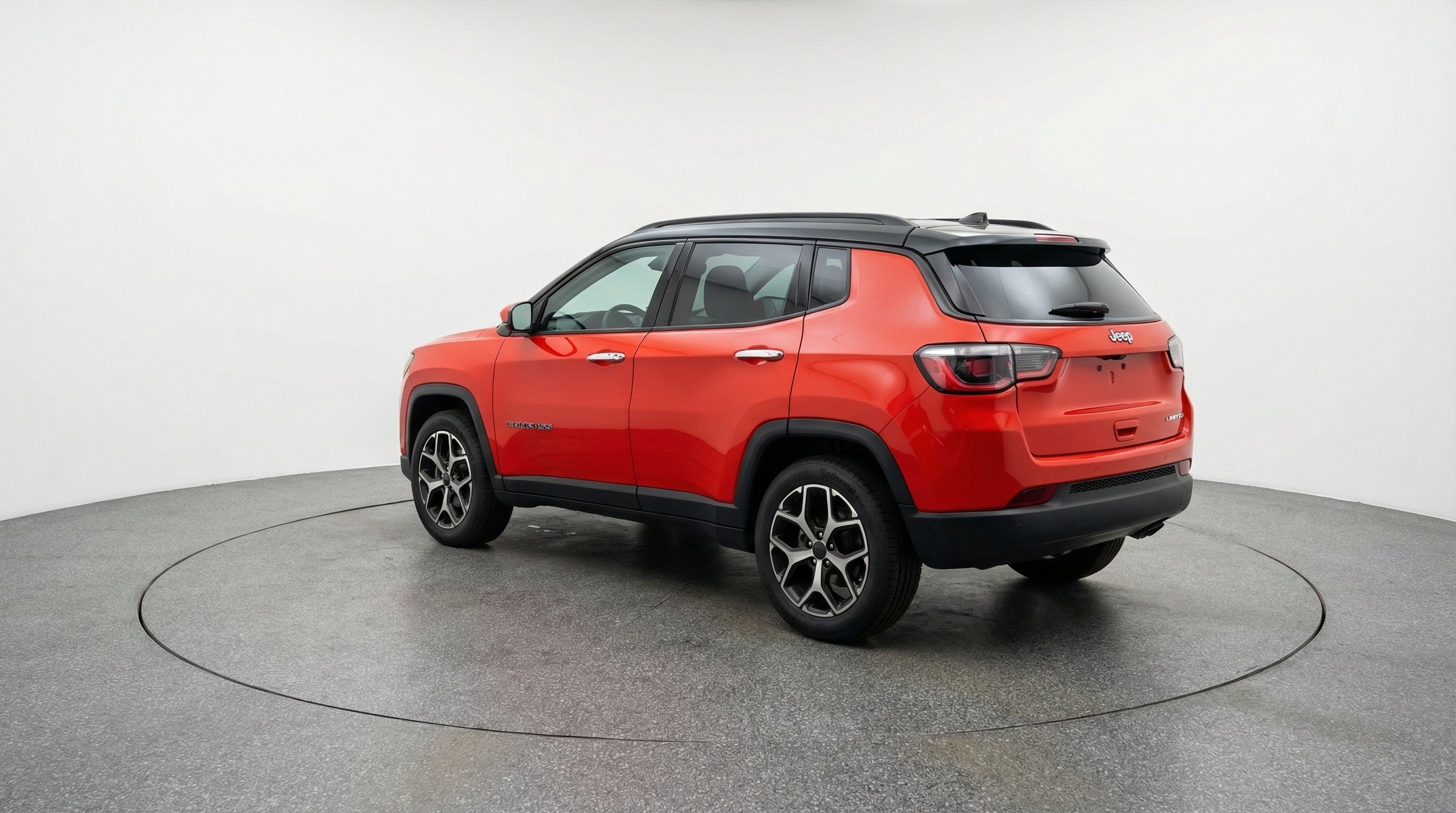Used 2025 Jeep Compass Limited AWD/4WD image 6