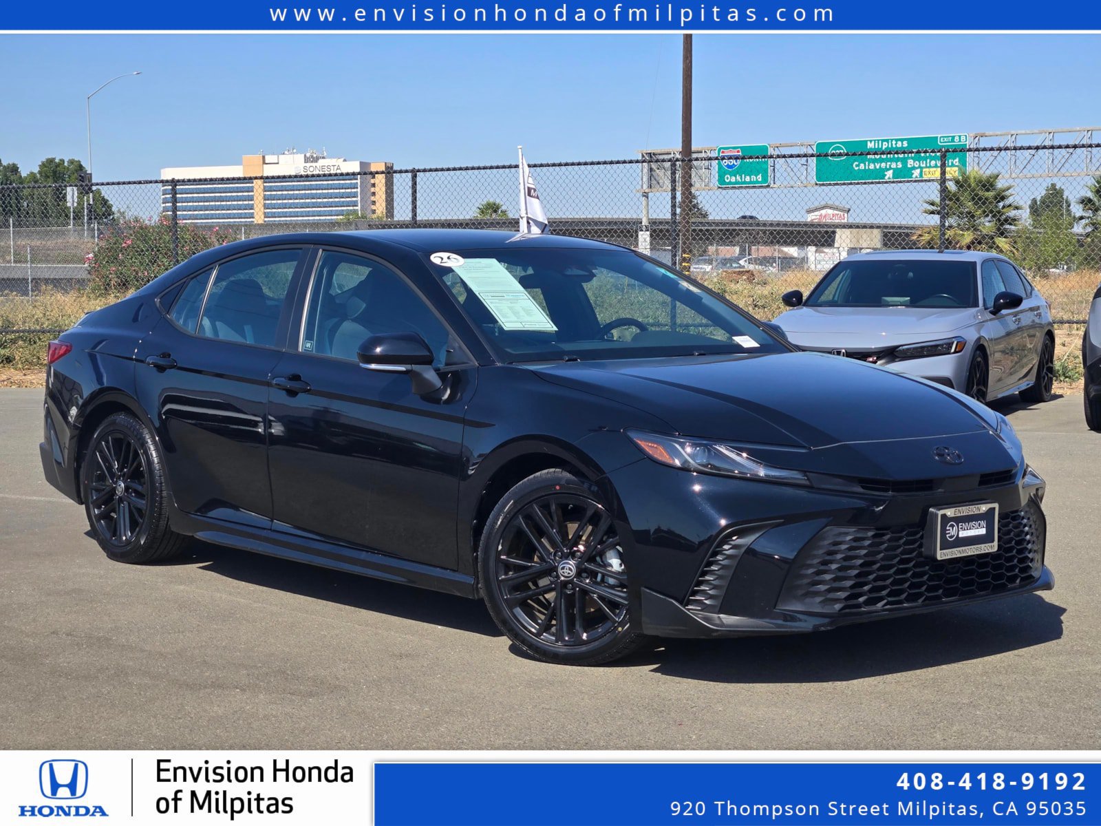 Used 2026 Toyota Camry SE FWD image 1