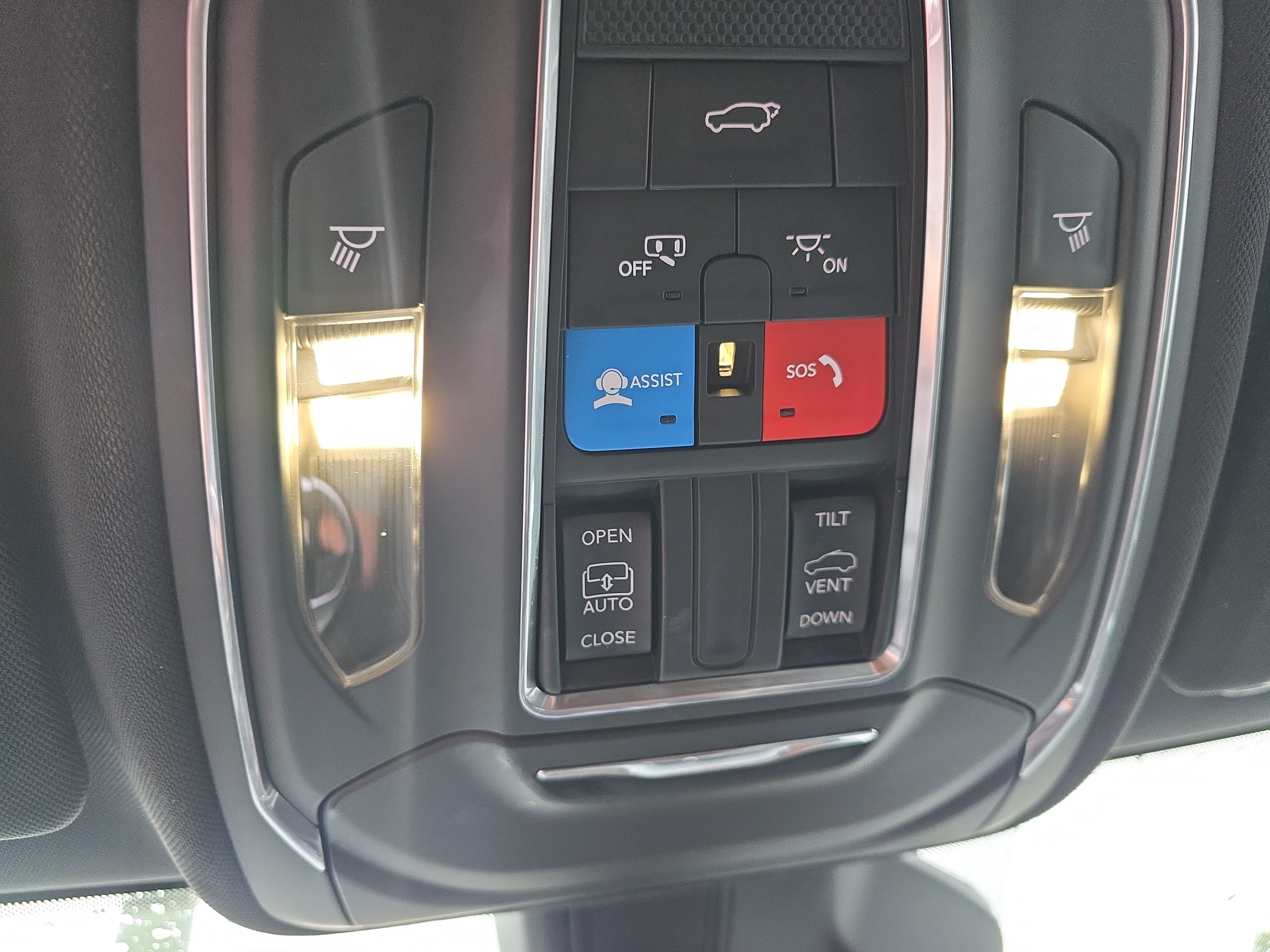 Used 2023 Jeep Grand Cherokee L Altitude AWD/4WD image 32