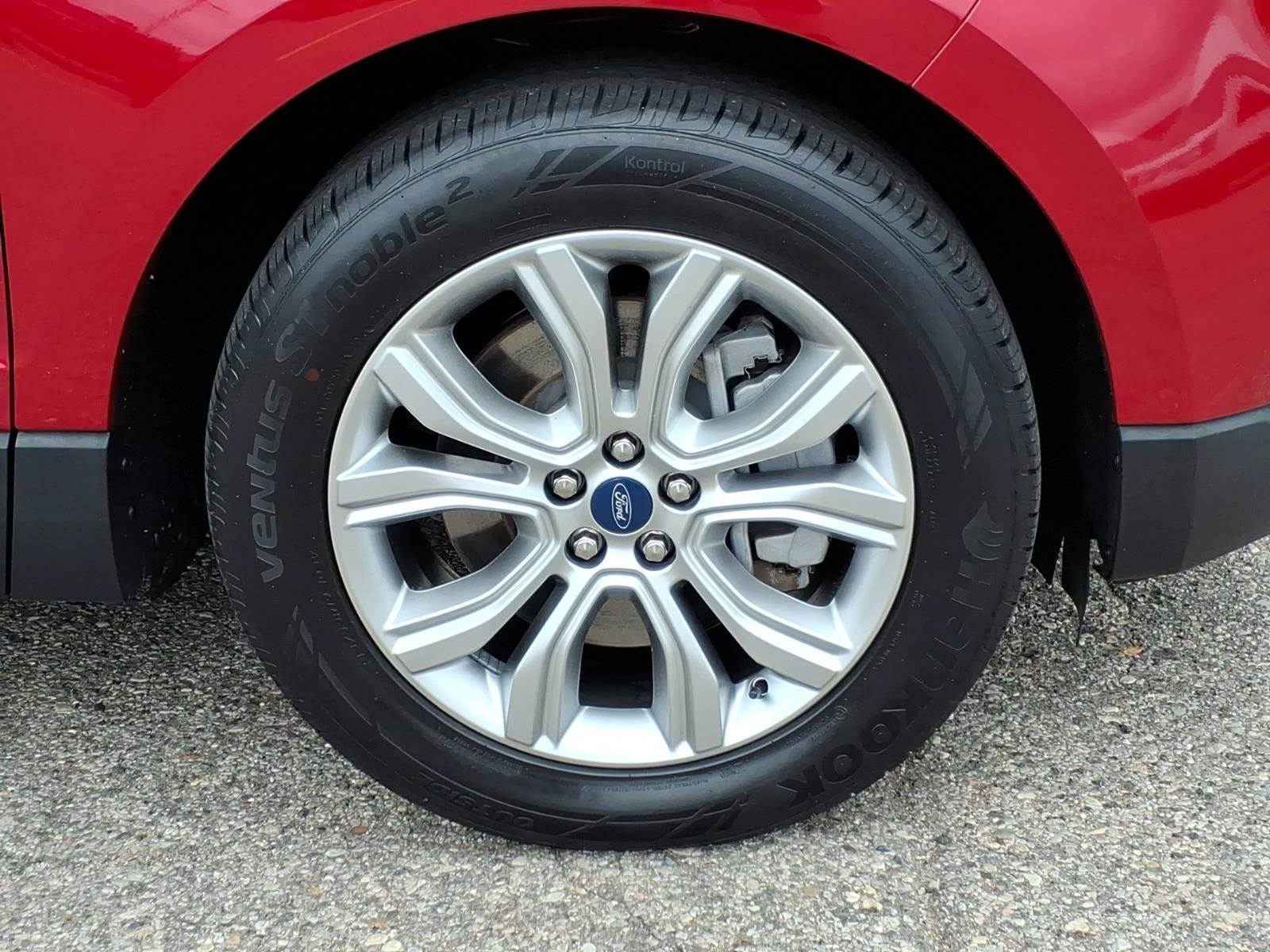 Certified 2022 Ford Edge Titanium w/ Equipment Group 301A AWD/4WD image 10