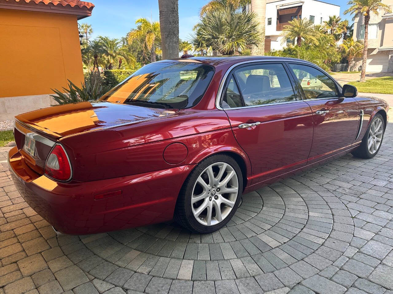 Used 2008 Jaguar XJ8 RWD image 31