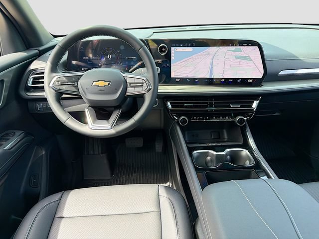 New 2026 Chevrolet Traverse LT w/ Driver Confidence Package AWD/4WD image 24