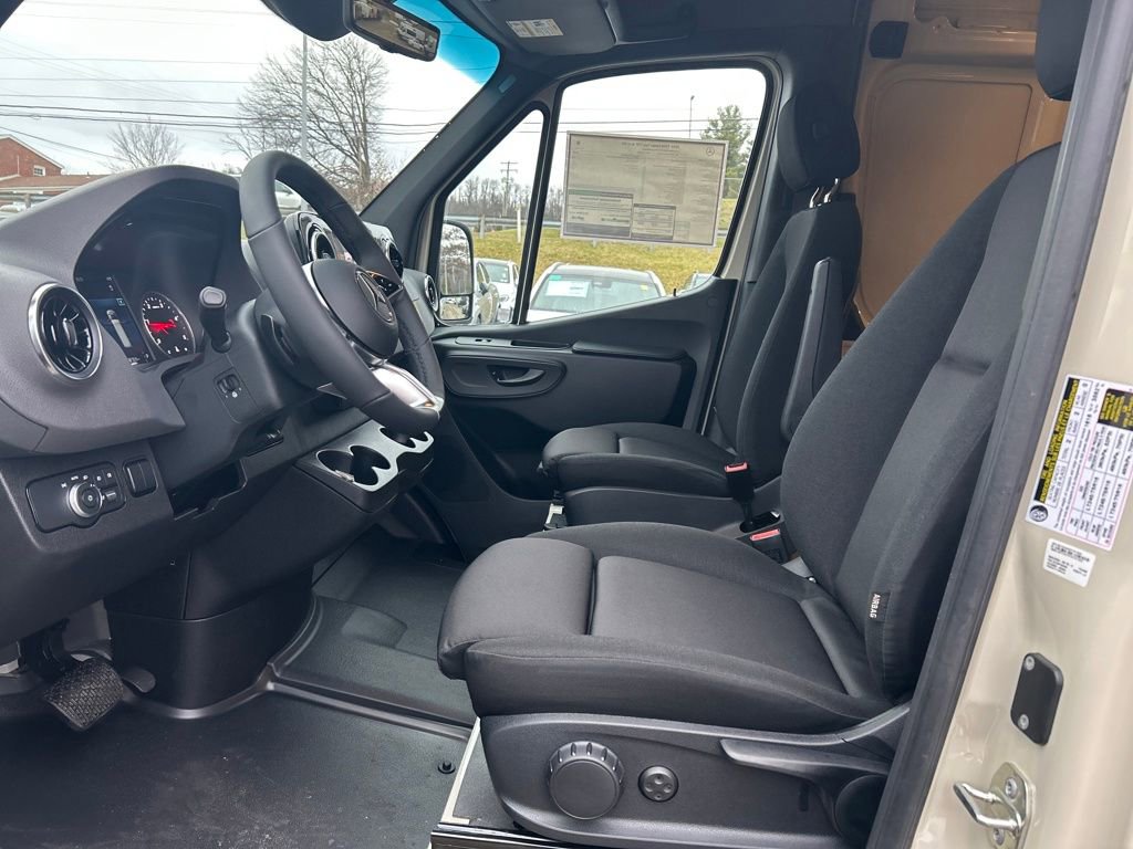 New 2026 Mercedes-Benz Sprinter 2500 image 9
