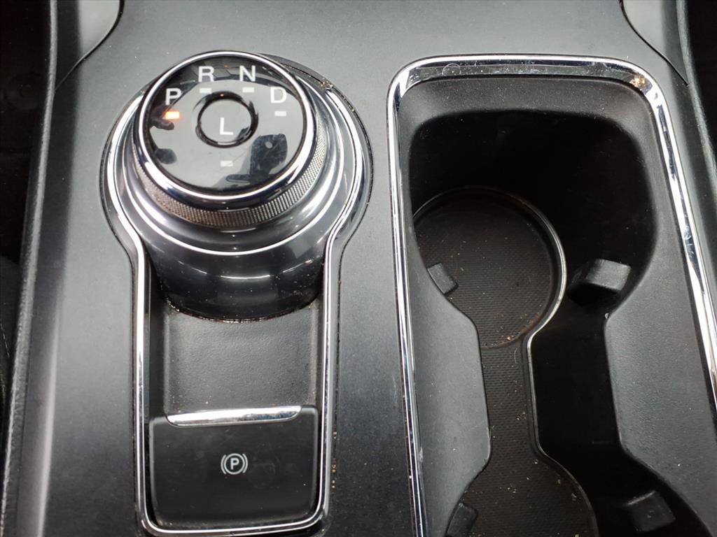 Used 2020 Ford Fusion Energi Titanium image 32