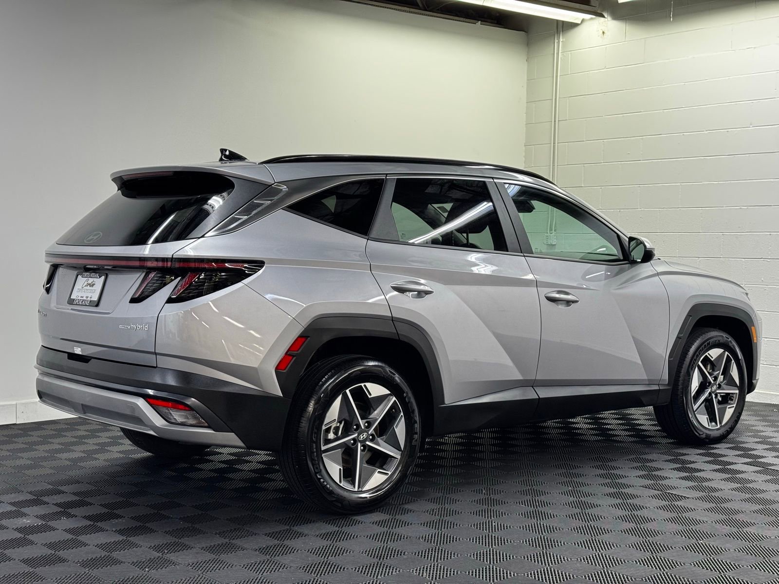 Used 2025 Hyundai Tucson SEL AWD/4WD image 2