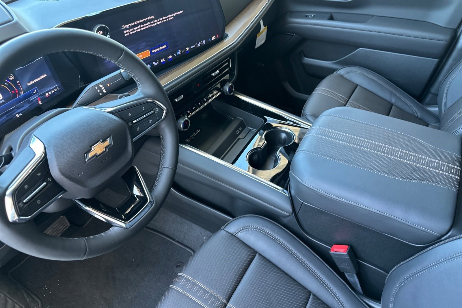 New 2025 Chevrolet Suburban High Country image 10