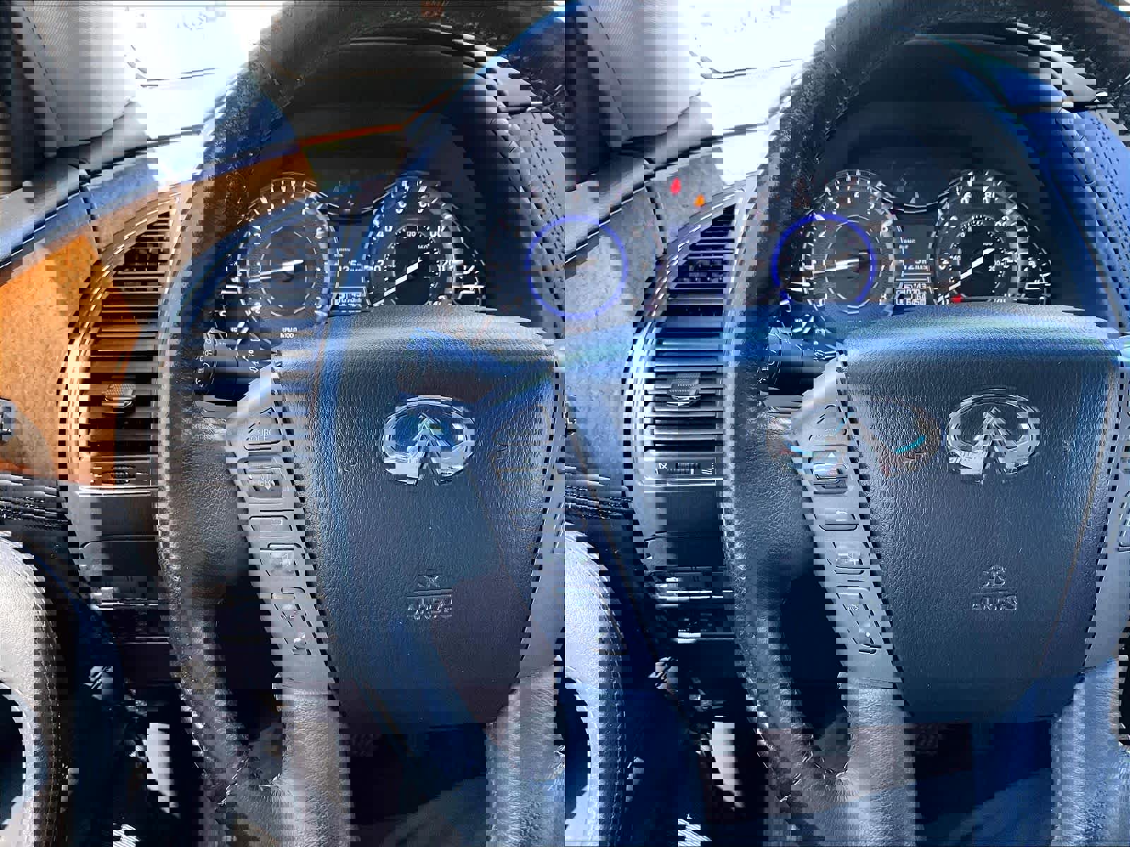 Used 2014 INFINITI QX80 2WD w/ Theater Package image 20