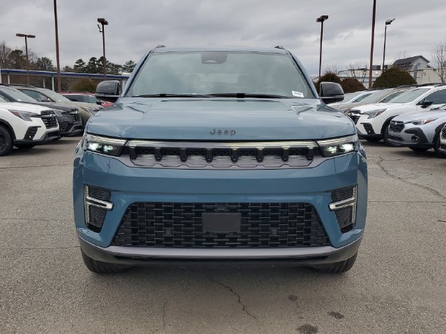 New 2026 Jeep Grand Wagoneer Limited AWD/4WD image 2