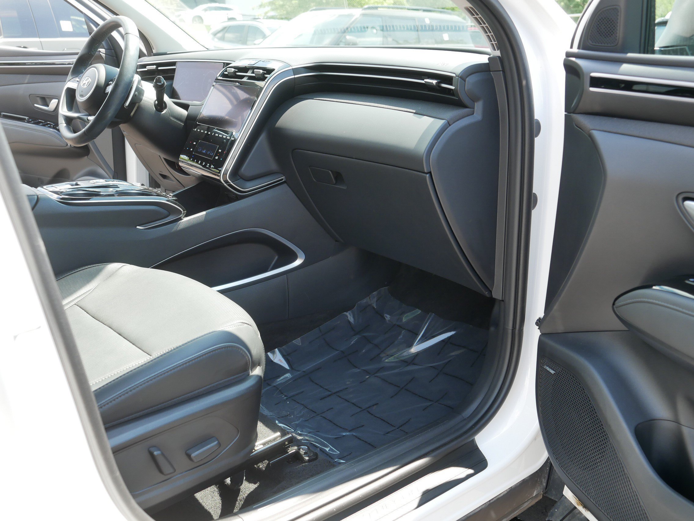Used 2024 Hyundai Tucson Limited AWD/4WD image 19