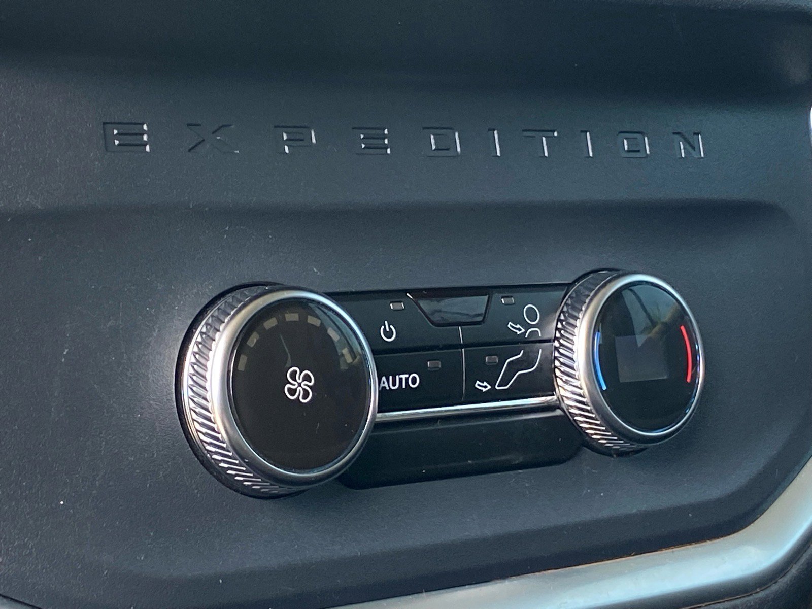 Used 2025 Ford Expedition Max Active image 23