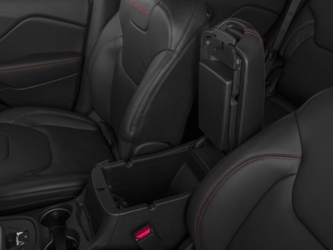 Used 2017 Jeep Cherokee Trailhawk image 17