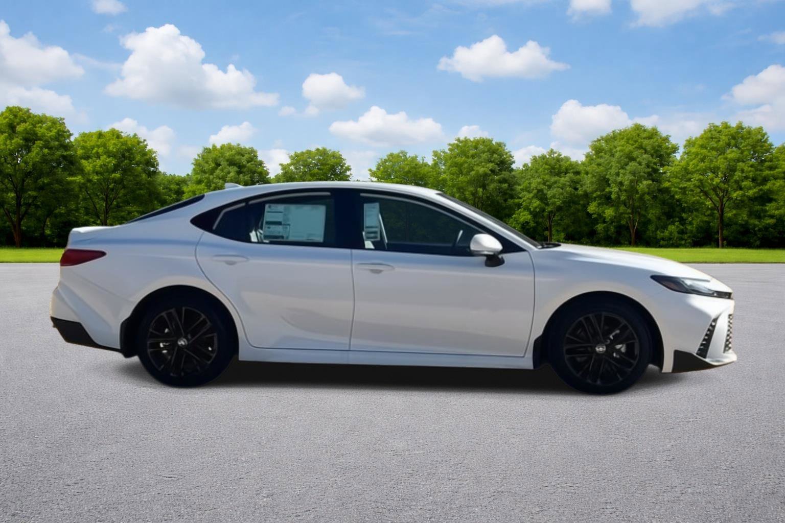 New 2026 Toyota Camry SE w/ Convenience Package FWD image 8
