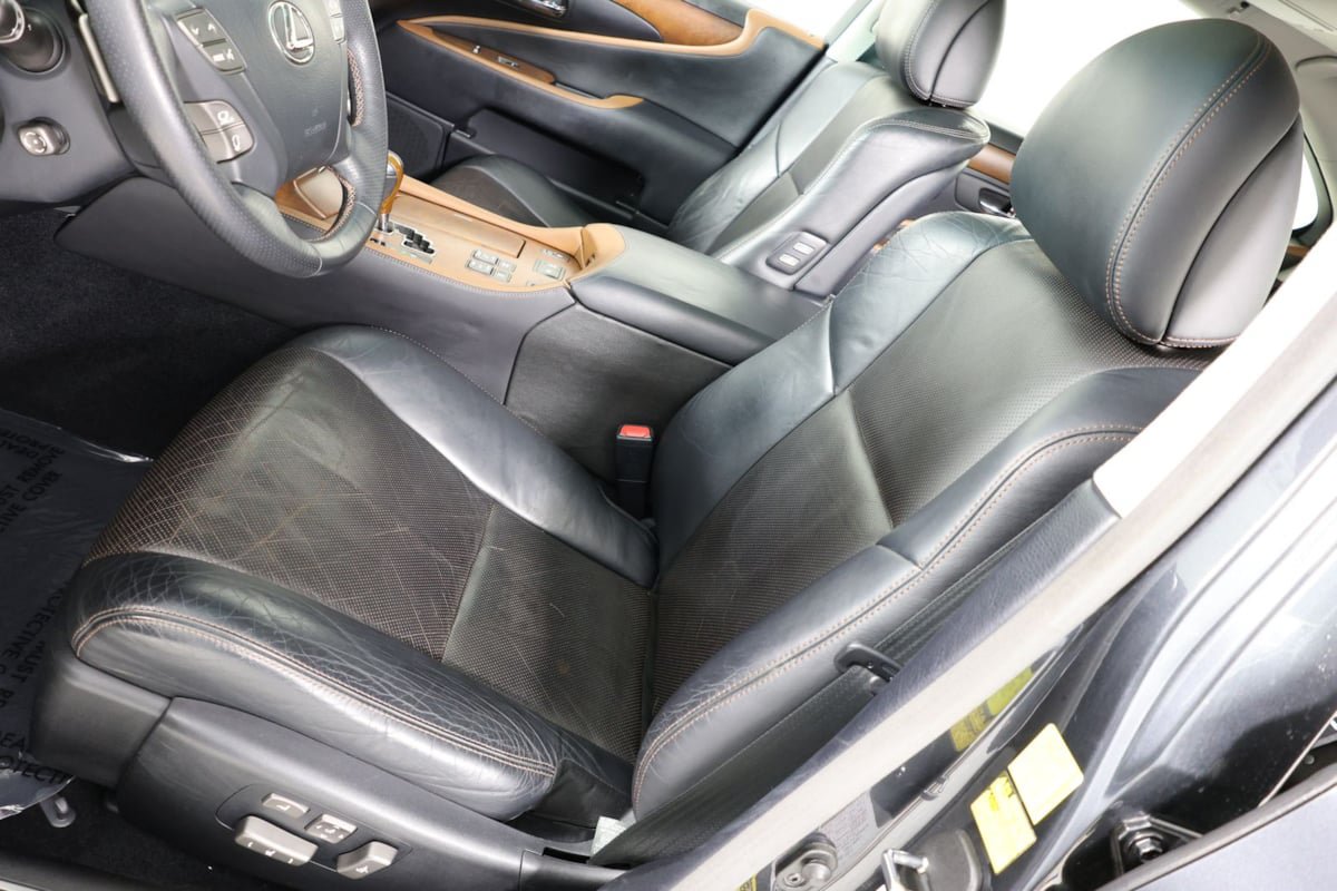Used 2010 Lexus LS 460 RWD image 10