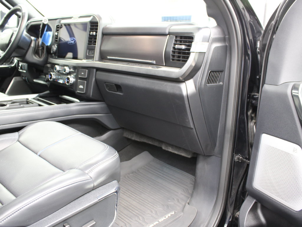 Used 2026 Ford F250 Platinum w/ FX4 Off-Road Package AWD/4WD image 44