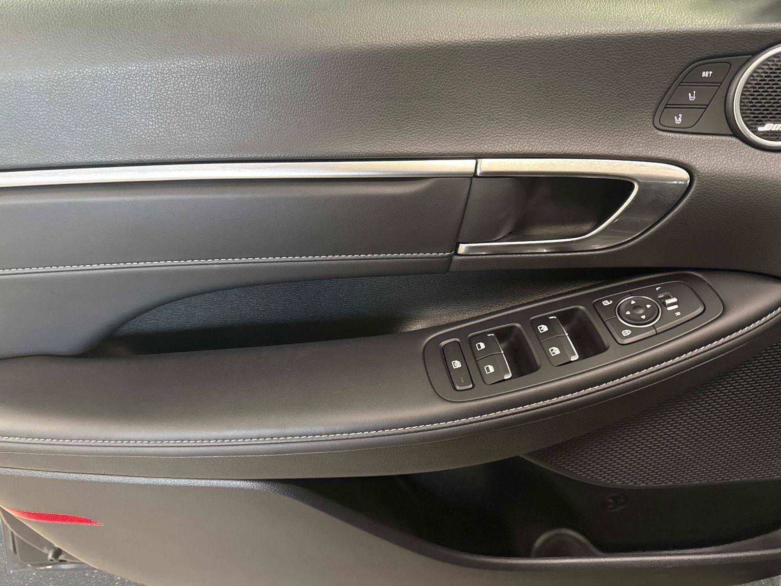 Certified 2023 Hyundai Sonata Limited w/ Cargo Package image 18