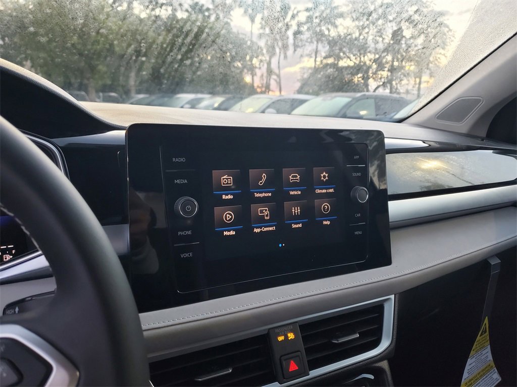 New 2026 Volkswagen Taos S image 8