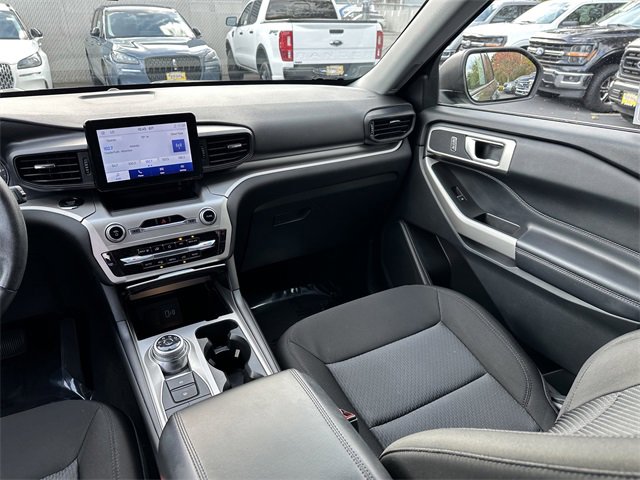 Certified 2022 Ford Explorer XLT image 17