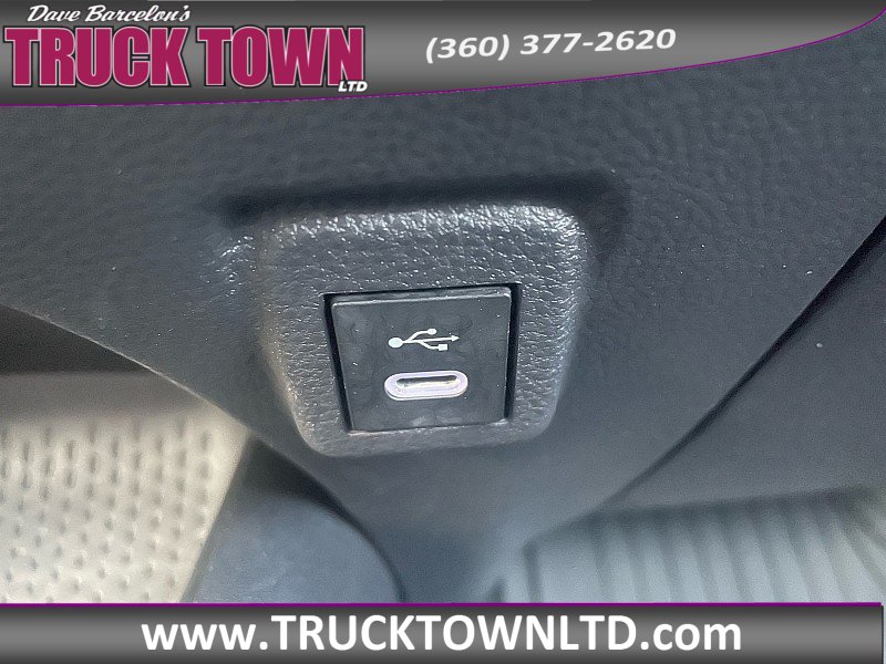 Used 2025 Toyota Corolla LE FWD image 28