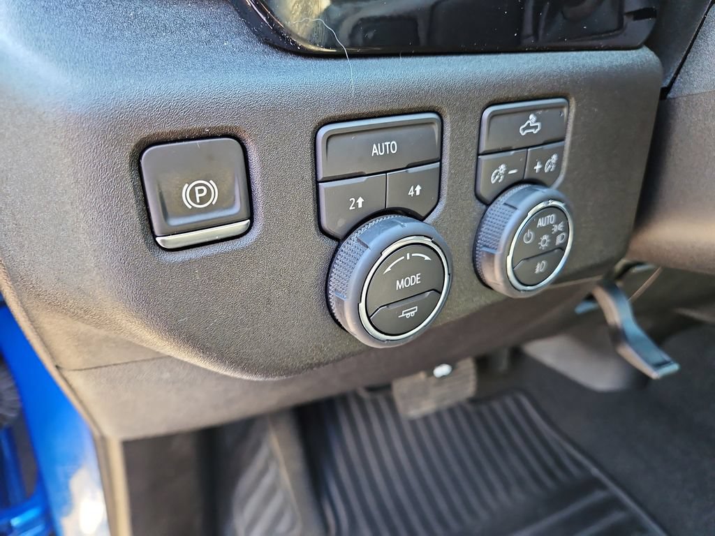 Used 2026 Chevrolet Silverado 1500 RST AWD/4WD image 24