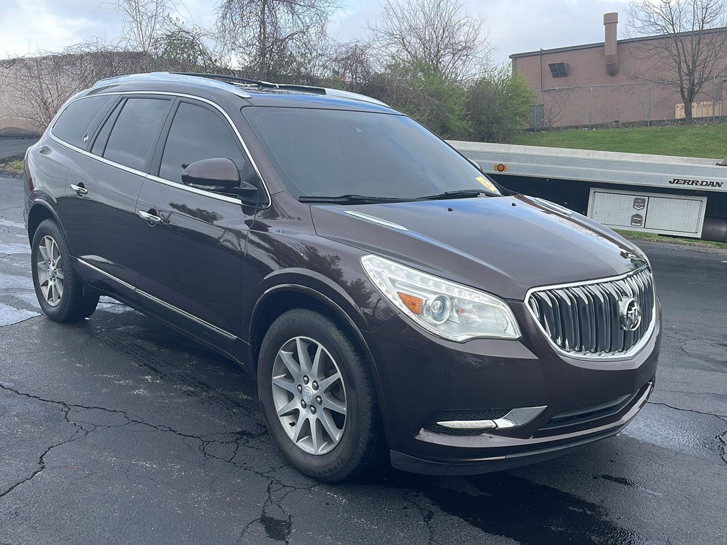 Used 2017 Buick Enclave Leather w/ Trailering Package AWD/4WD image 6