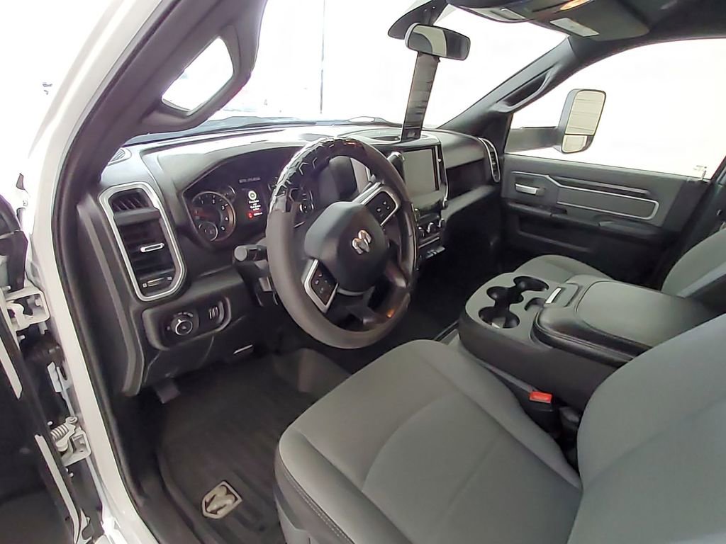 Used 2022 RAM 3500 Big Horn AWD/4WD image 10