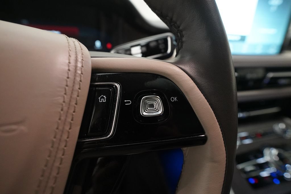 Used 2023 Lincoln Aviator Reserve w/ Equipment Group 201A AWD/4WD image 19