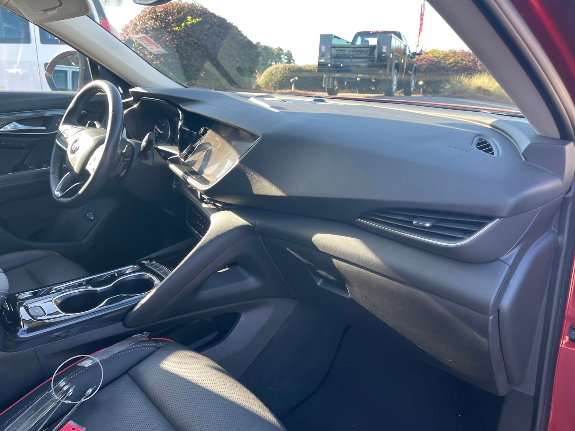 Used 2023 Buick Envision Essence w/ Sport Touring Package image 33