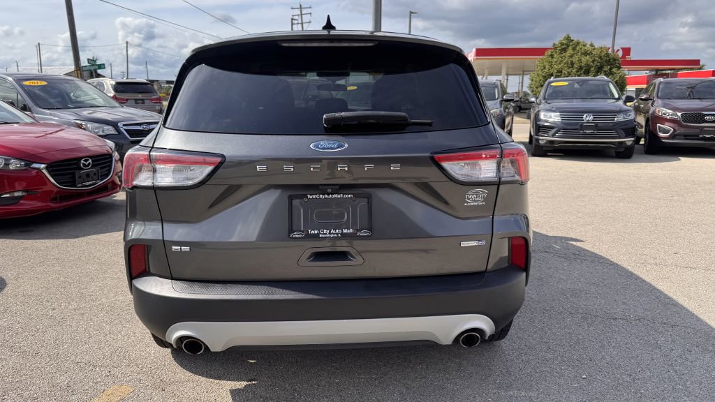 Used 2020 Ford Escape SE image 6