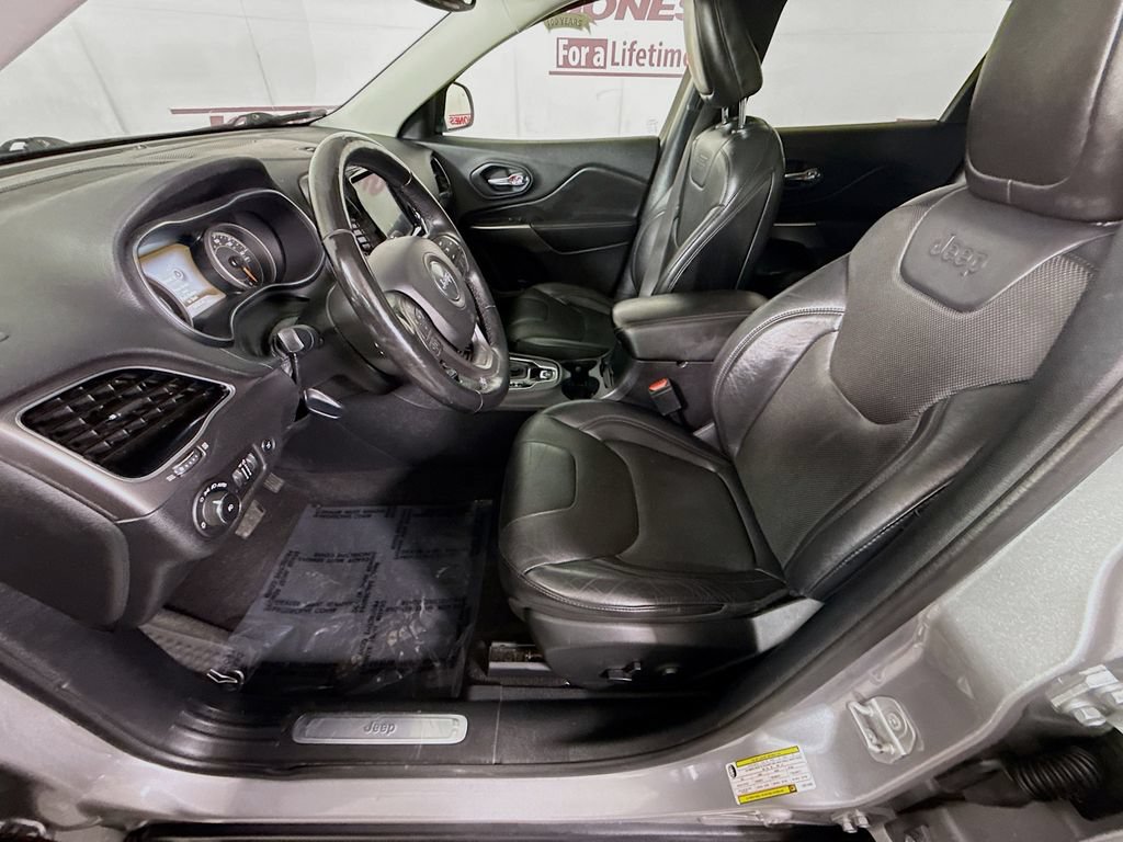 Used 2020 Jeep Cherokee Limited AWD/4WD image 26