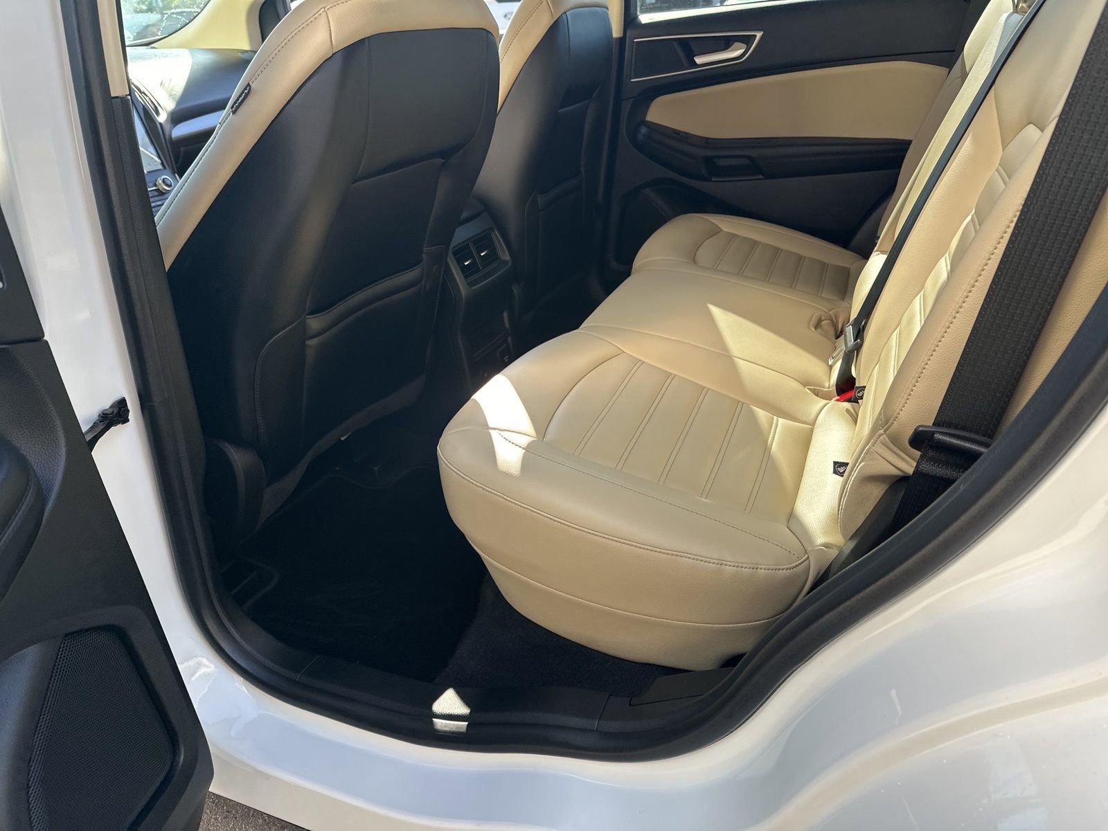 Certified 2024 Ford Edge SEL w/ Convenience Package image 14