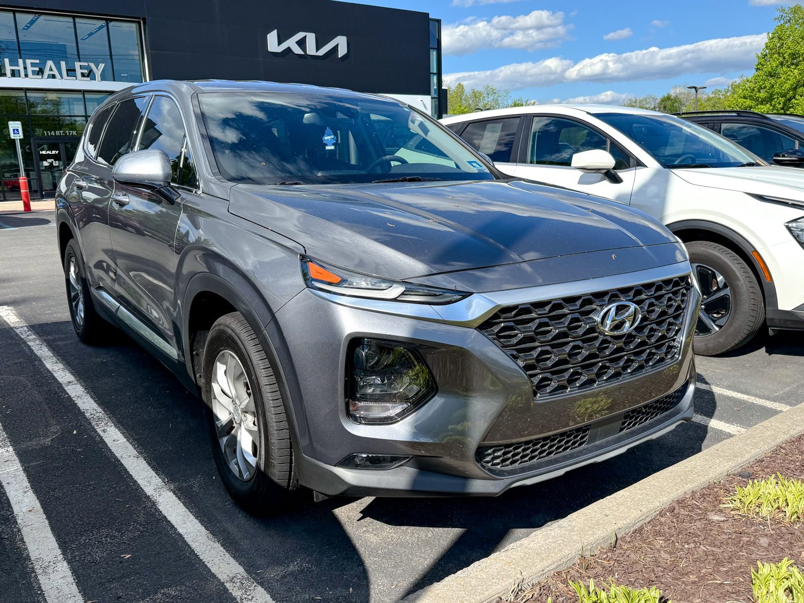 Used 2019 Hyundai Santa Fe SEL FWD image 1