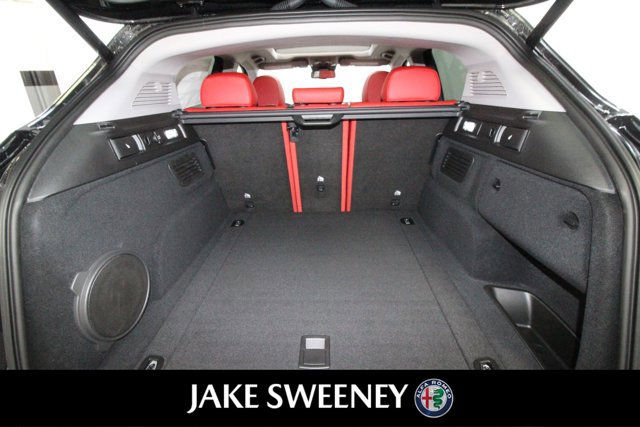 Used 2021 Alfa Romeo Stelvio Sprint w/ Nero Edizione image 18