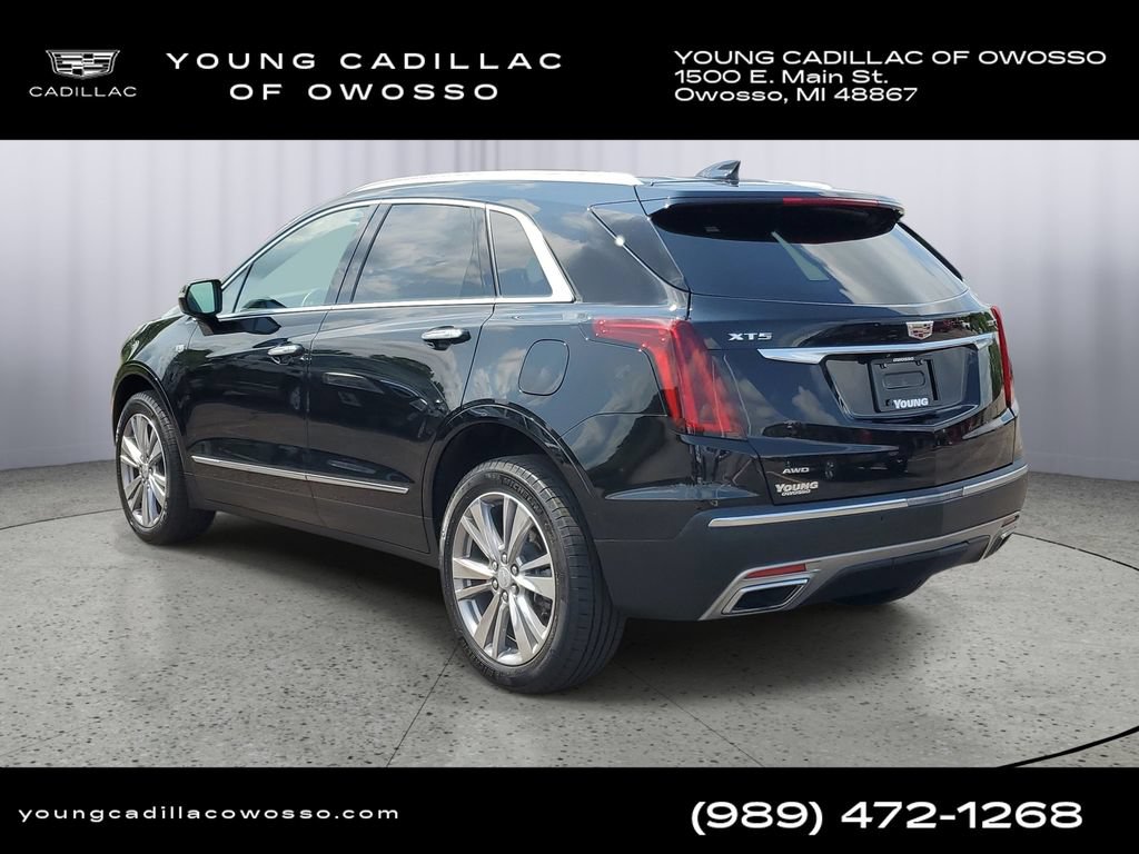 Used 2024 Cadillac XT5 Premium Luxury w/ LPO, Floor Liner Package AWD/4WD image 4