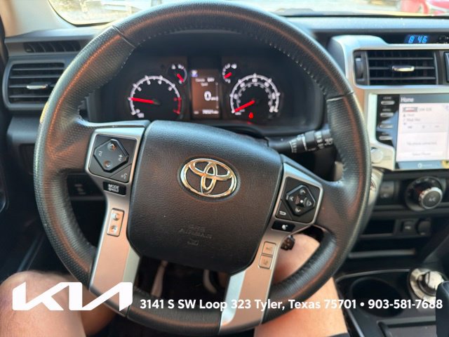 Used 2020 Toyota 4Runner SR5 AWD/4WD image 17